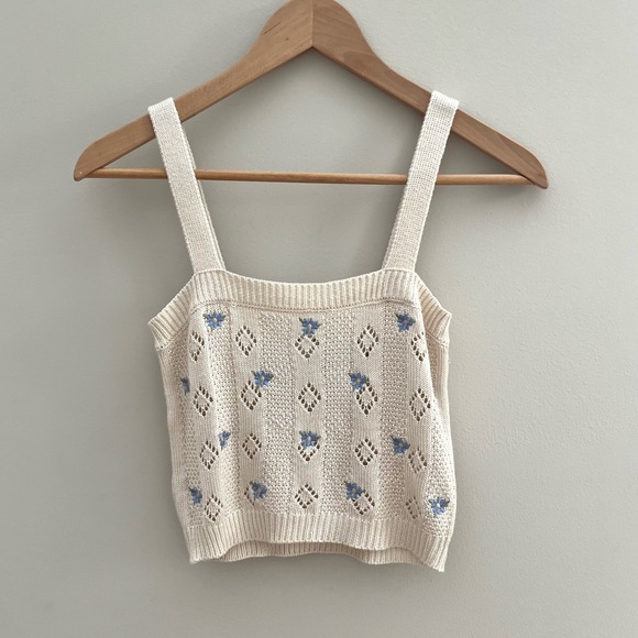 Pink Rose Embroidered knit cardigan and tank top set size XS - Picture 10 of 11